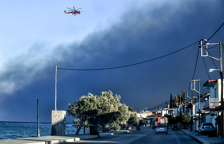 Επείγουσα Ανάγκη Απομάκρυνσης από την Πύργο Κορινθίας λόγω Πυρκαγιάς