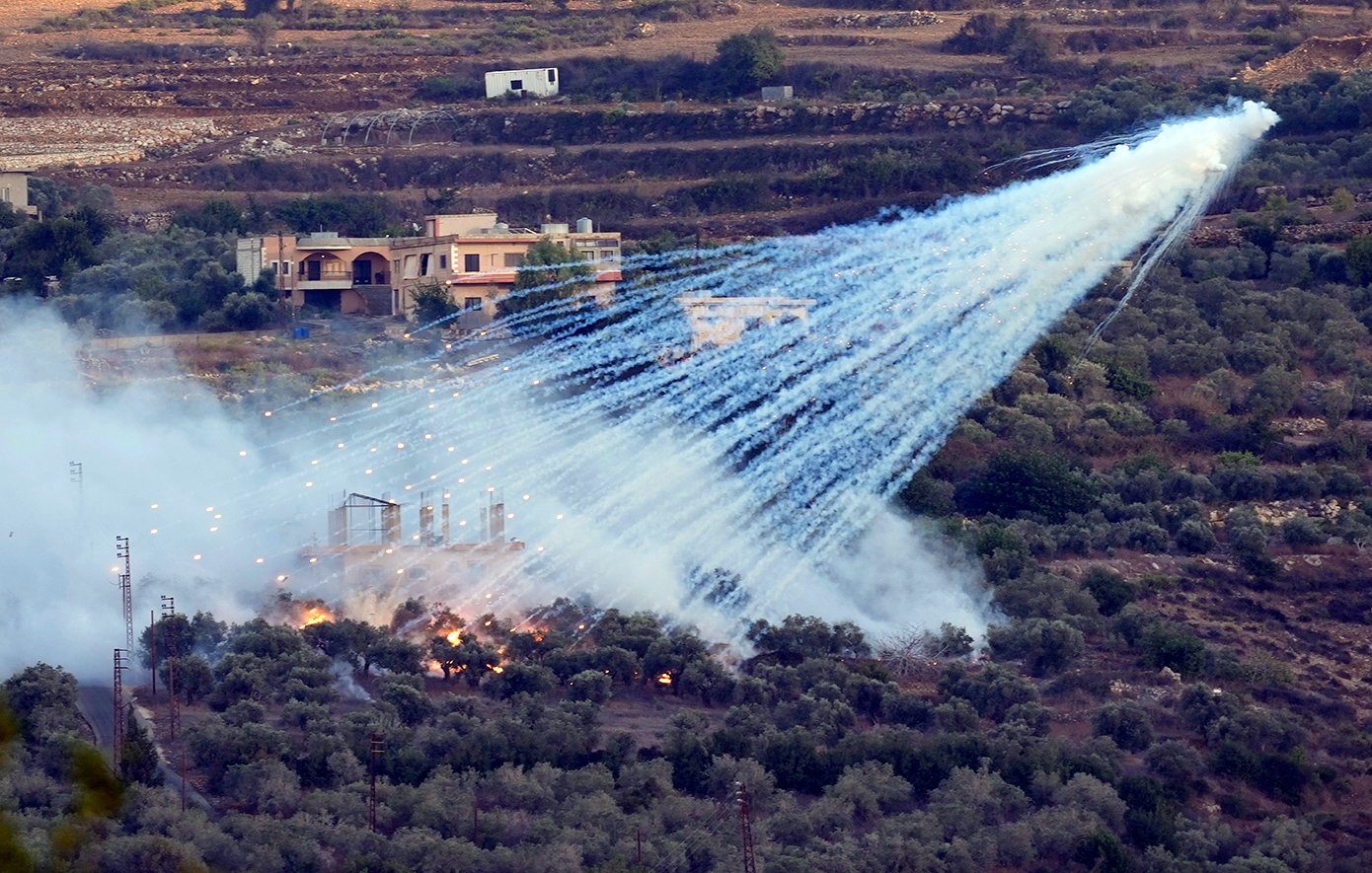 Η χρήση βομβών φωσφόρου από το Ισραήλ και οι συνέπειές της στην περιοχή Αλ Μπασούρα