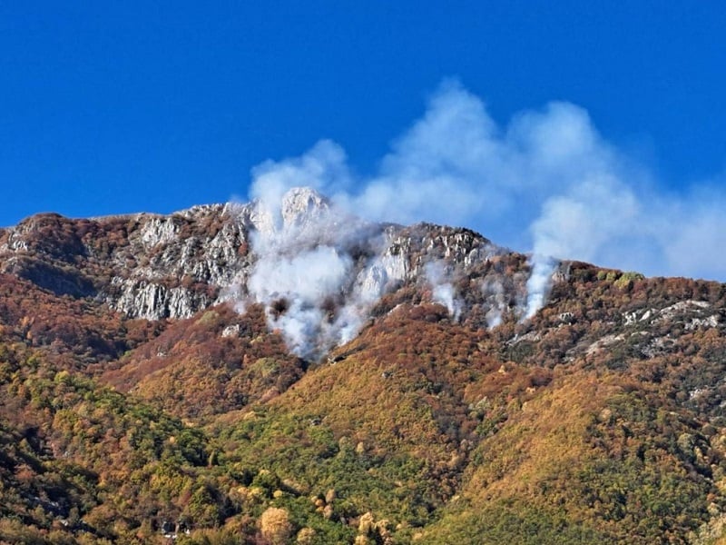 Σύγκρουση με τις φλόγες στο Παγγαίο Όρος στην Καβάλα